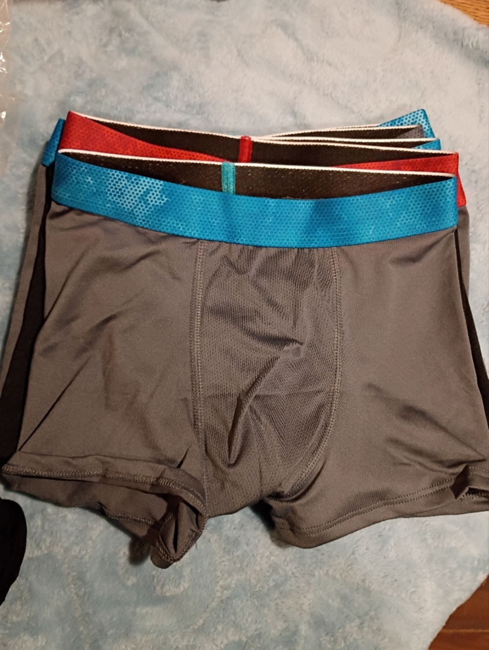 New-Hanes Boy Small Boxer Briefs 6 Pairs